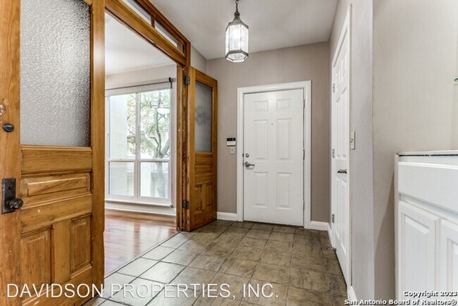 Building Photo - 2 br, 2 bath House - 221 Lexington Ave Uni...