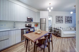 Building Photo - Elevate