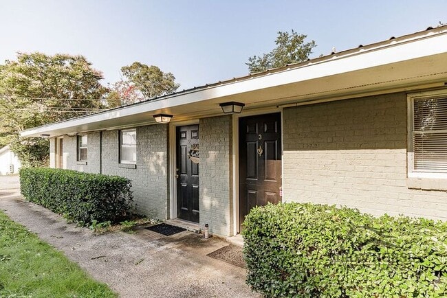Building Photo - 550 Macon Hwy