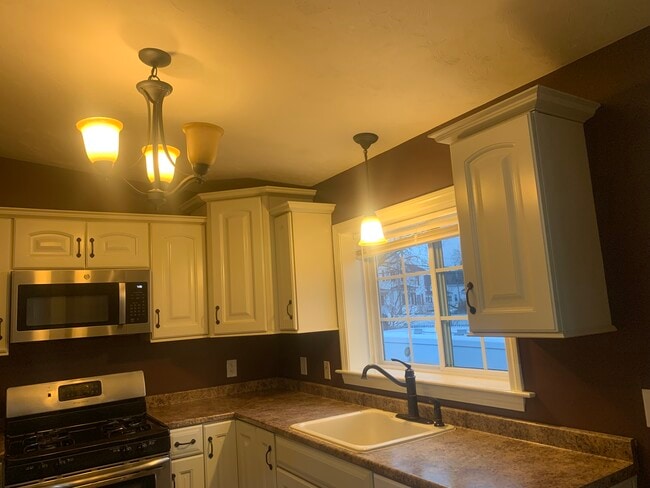 Kitchen - 396 Washington St