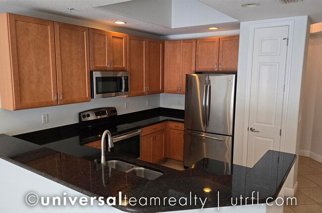 Building Photo - 13780 Julias Way