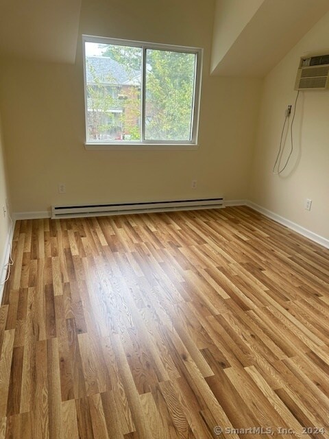 Building Photo - 655 Success Ave