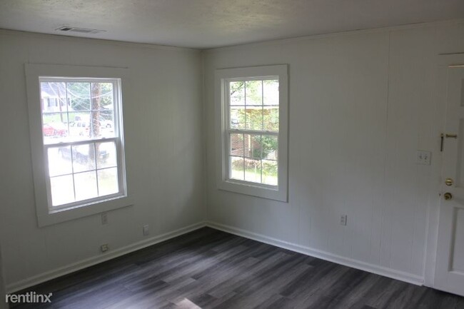 Foto del edificio - 2 br, 1 bath Condo - 2652 Bayard St B Unit B