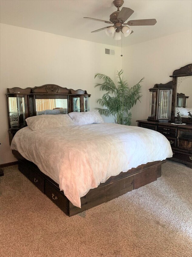 Foto principal - Lake Oroville Lake House with Spectacular Views!