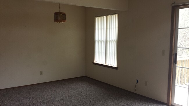 Building Photo - 2 bed/2 bath loft style BRANSON condo @ Fa...