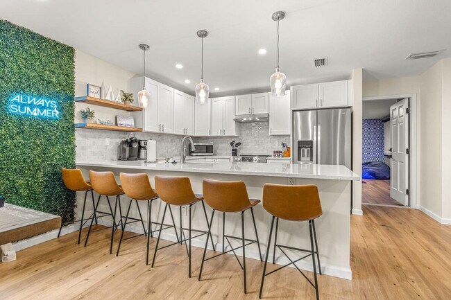 Foto del edificio - 10703 Del Prado Dr S