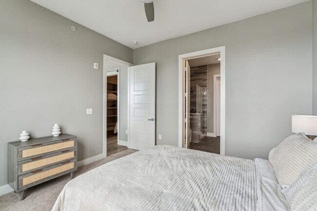 Foto del edificio - 505 W 7th St