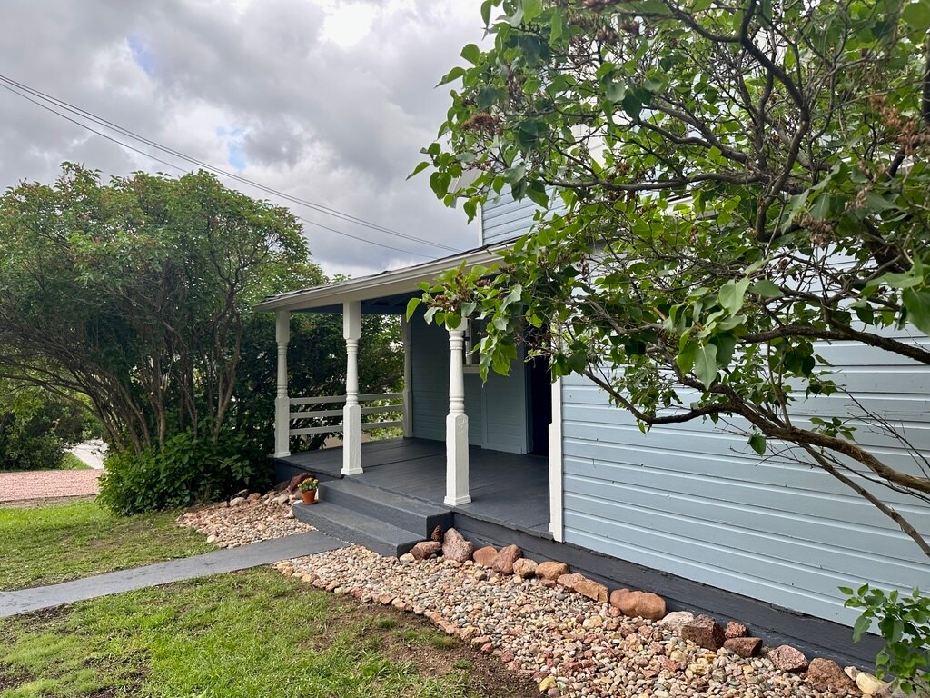 Foto principal - 347 Glenway St