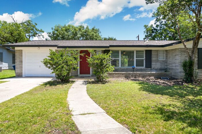 Primary Photo - 443 Senova Dr