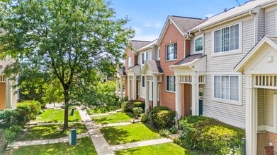 Building Photo - 738 Hanbury Dr