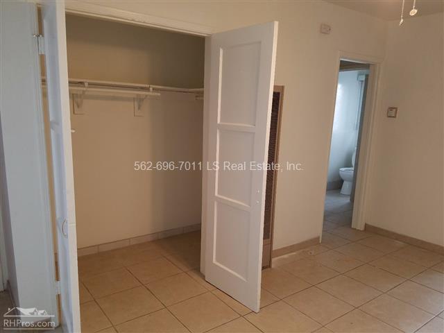 Foto del edificio - 742 1/2 S Woods Ave