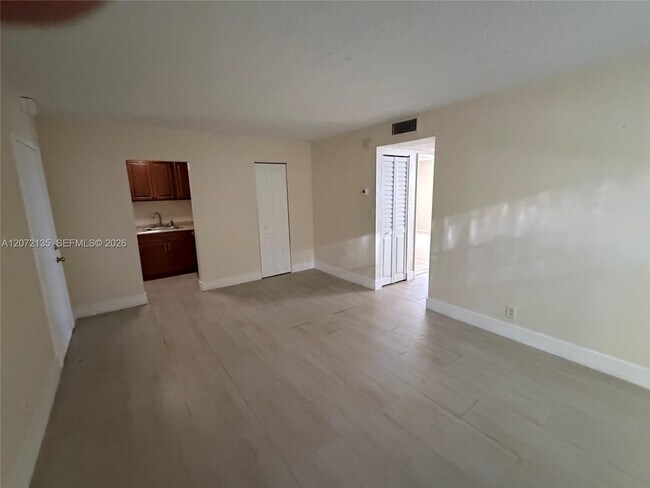 Foto del edificio - 241 SE 9th Ave
