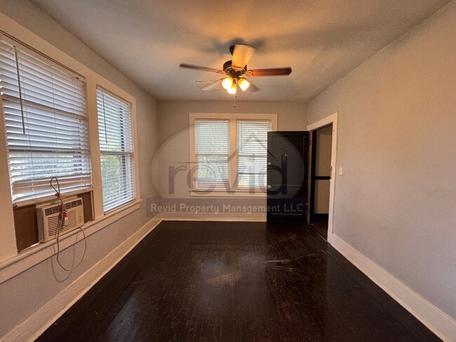 Building Photo - 282 Garland St