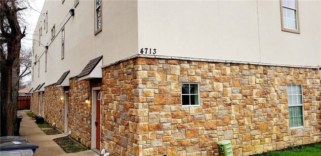 Building Photo - 4713 Virginia Ave