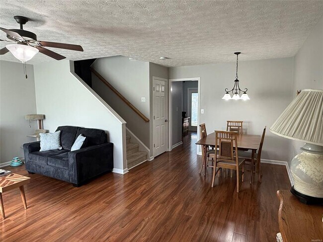 Foto del edificio - 2110 Winding Oak Dr