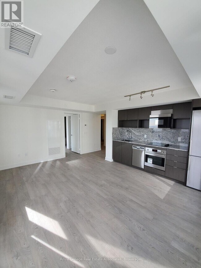 Building Photo - 9-2629 Mabelle Ave