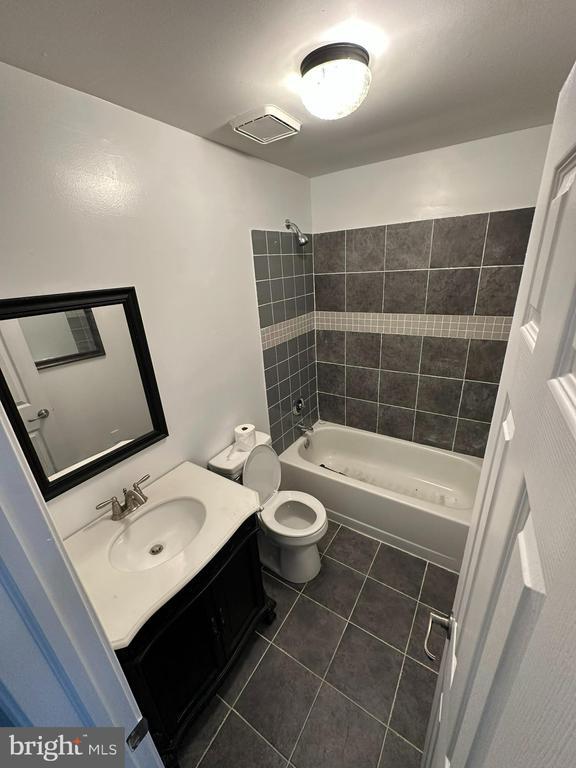 Foto del edificio - 8727 D St