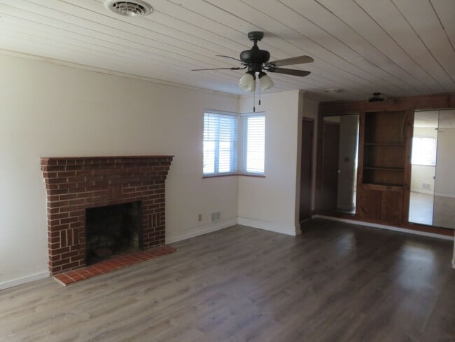 Foto del edificio - Colonial Heights Virginia