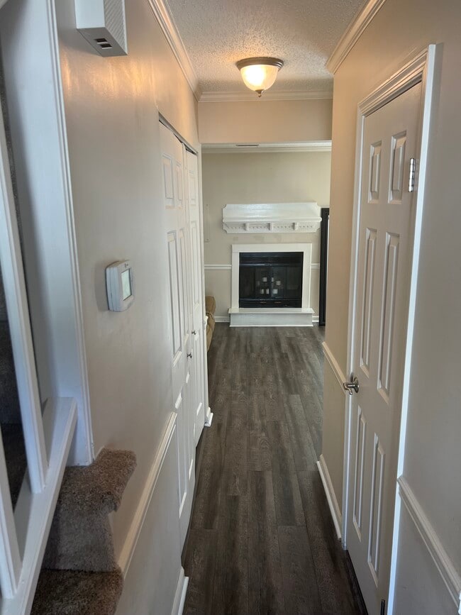 Photo - 931 Seabreeze Ct Townhome