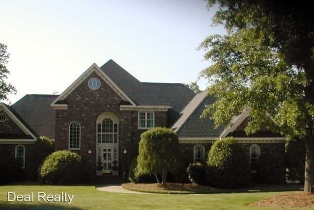 Primary Photo - 215 Muirfield Ln