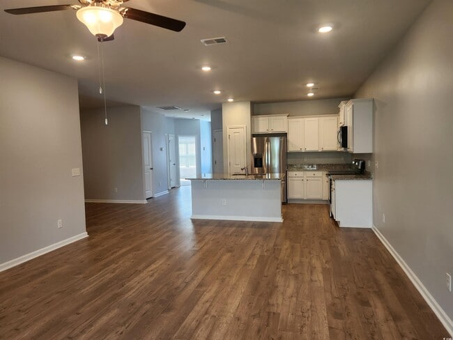 Building Photo - 174 Sea Shell Dr