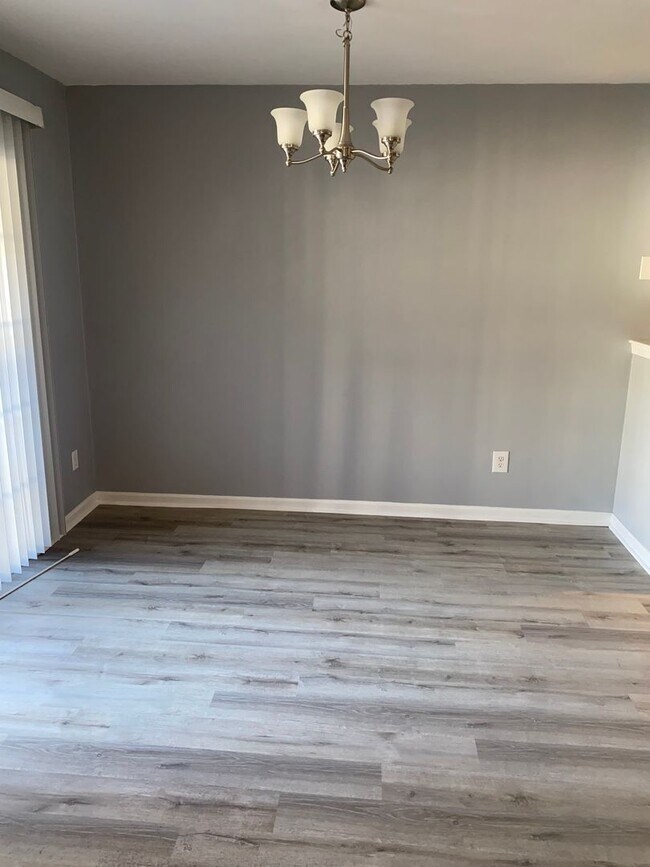 Building Photo - Driftide Condo