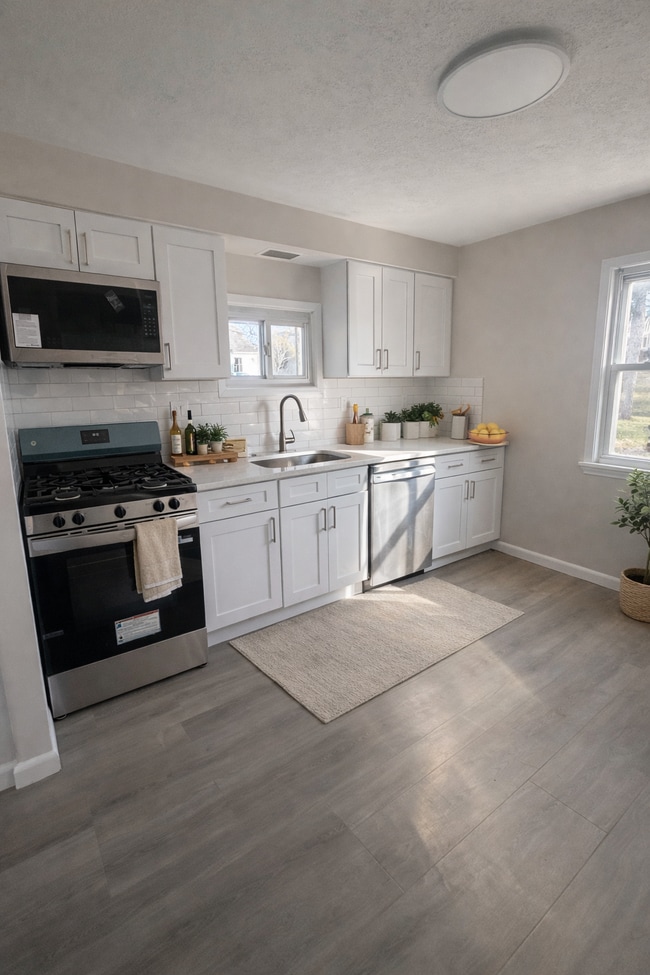 Building Photo - 1146 Commonwealth Ave