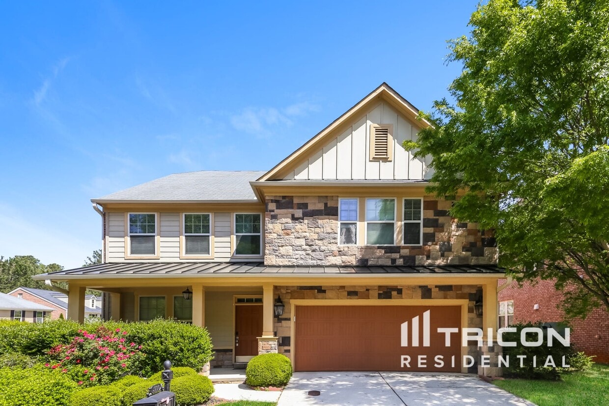 Foto principal - 5000 Morriscastle Dr