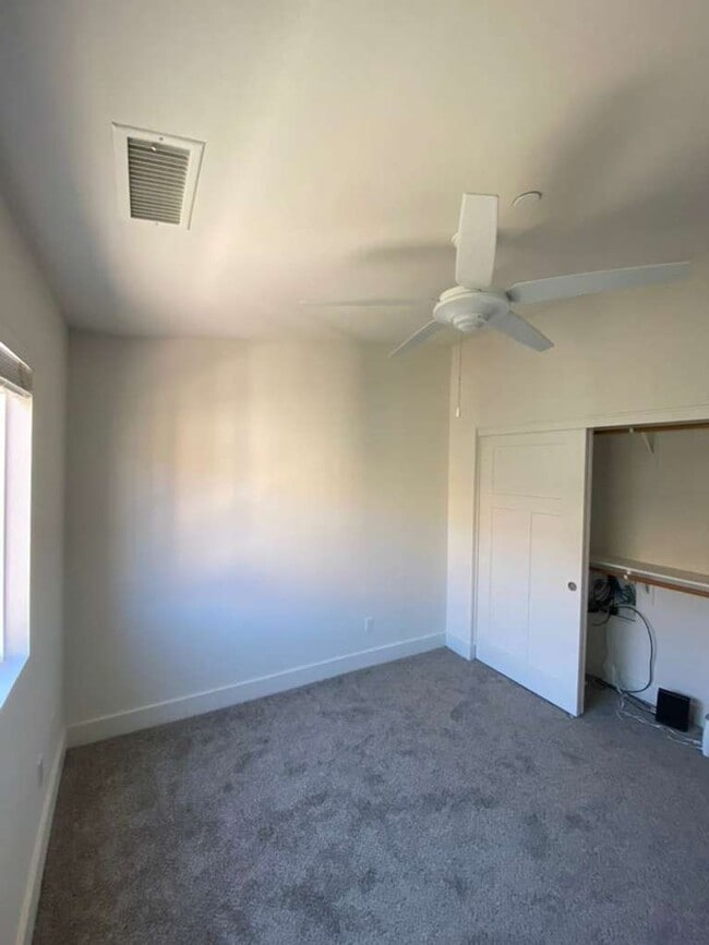 Building Photo - 3286 Lavender Ln