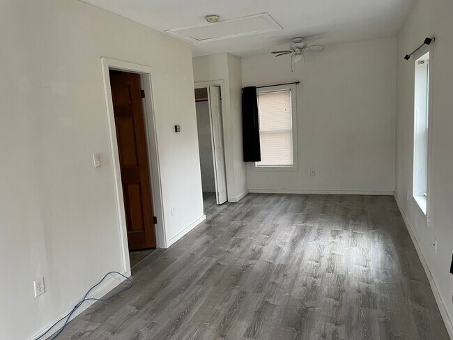 Foto del edificio - 1447 Islington St