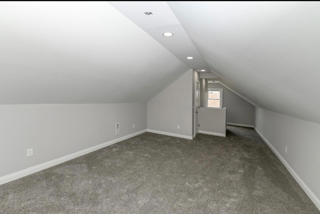 Building Photo - 791 Symmes Rd