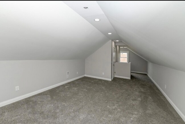 Foto del edificio - 791 Symmes Rd
