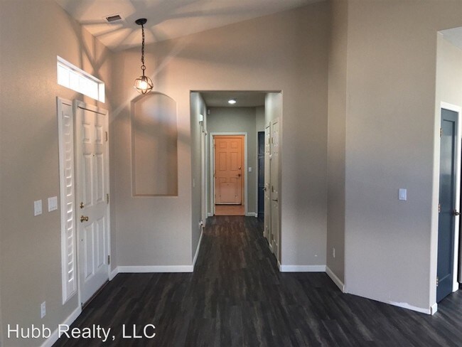 Foto del edificio - 2 br, 2 bath House - 1637 Iron Mountain Drive