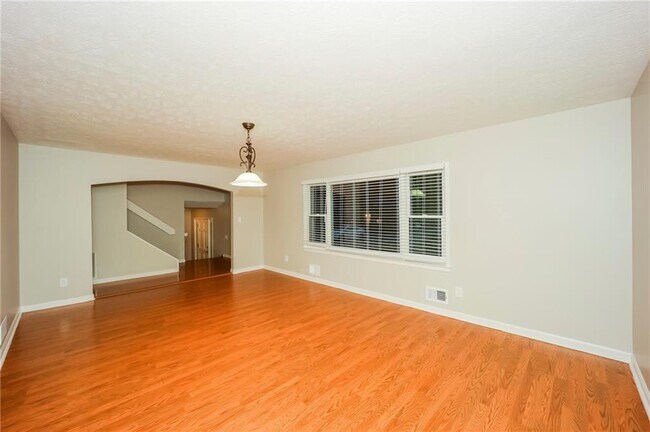 Building Photo - 6712 Collier Way