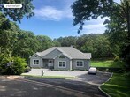 Foto principal - 187 Shinnecock Hills Rd