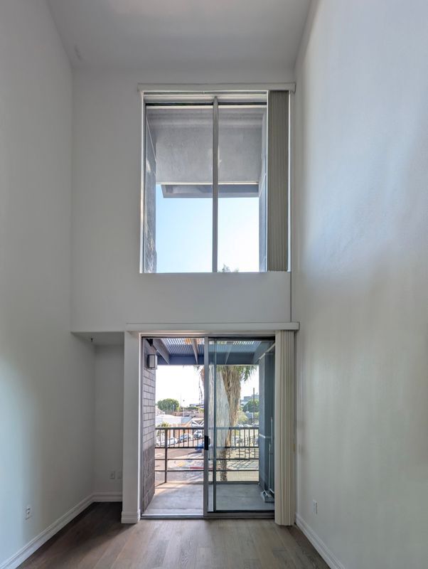 Foto del edificio - 629 Traction Ave