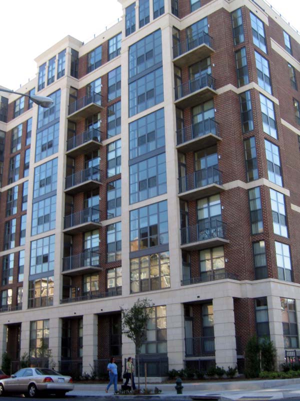 Building - 2020 12th St NW