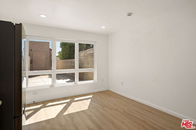 Foto del edificio - 435 W Elk Ave