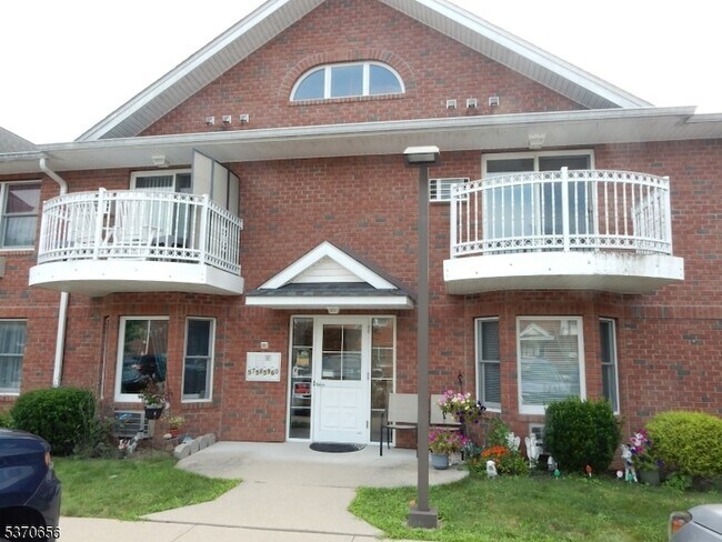 Foto del edificio - 59 Jane Dr