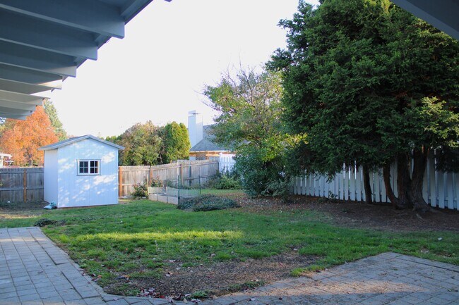 Foto del edificio - 1219 1st St