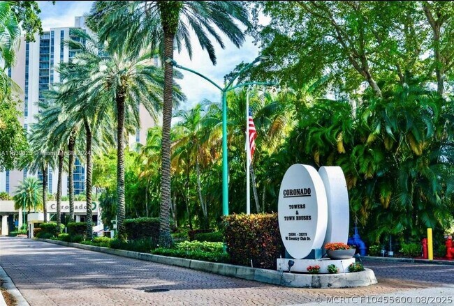 Foto del edificio - 20301 W Country Club Dr
