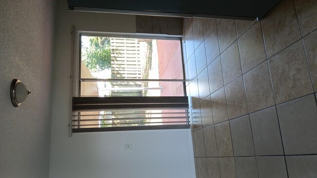 Foto del edificio - 5050 25th St S