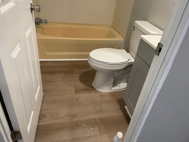 Foto del edificio - 655 Old Branch Rd