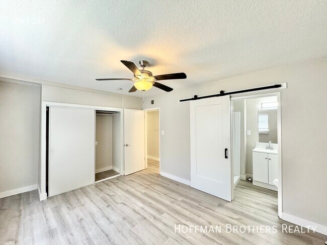 Foto del edificio - 12234 Manor Dr