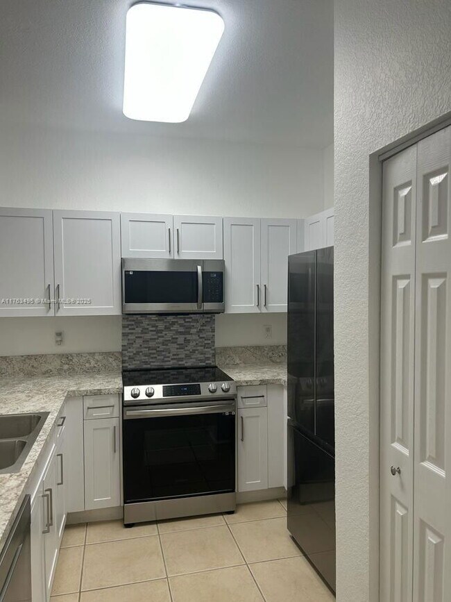 Foto del edificio - 9257 SW 227th St