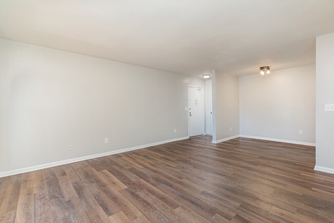Foto del edificio - 216 Orchard Trace Ln