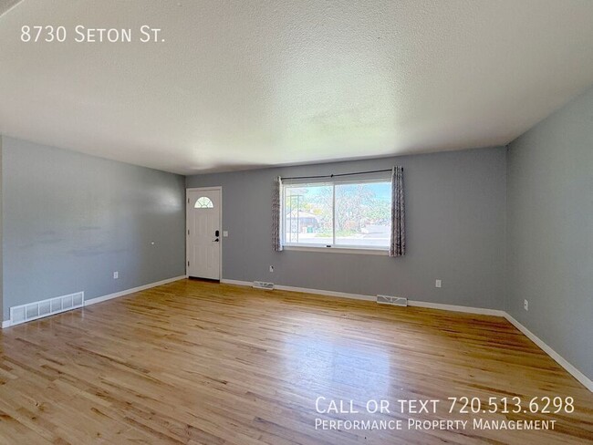 Foto del edificio - 8730 Seton St