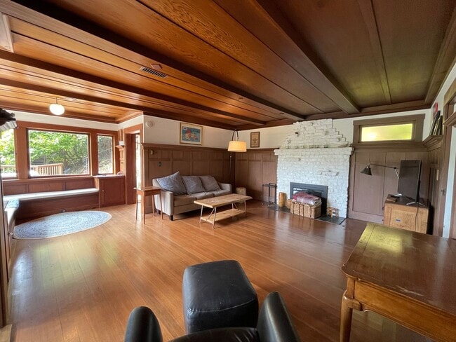 Building Photo - Charming Blithedale Canyon Cottage with Gr...