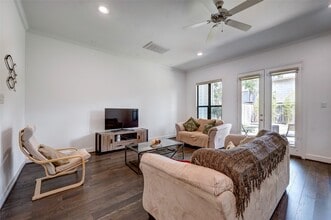 Building Photo - 1208 Peden St