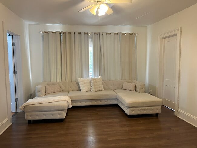 Building Photo - 13 Dr Aaron B Samuels Blvd